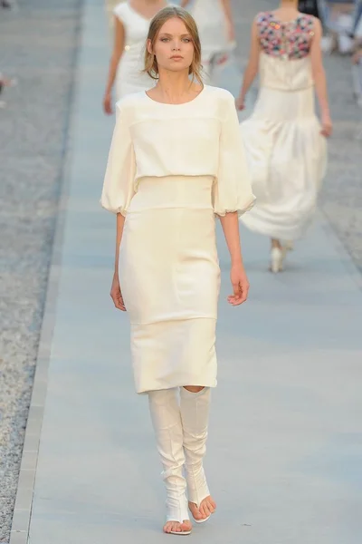 Look 52